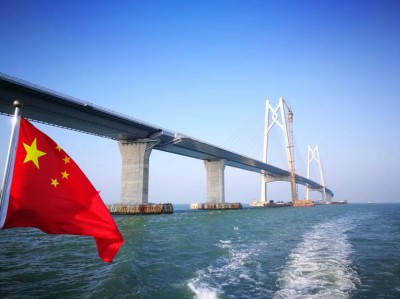 pg电子游戏铝材成港珠澳大桥“拉萨元素”之一，热烈祝贺港珠澳大桥正式通车运营